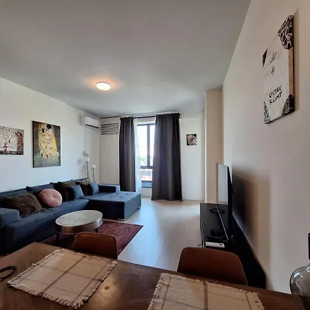 Apartman Magnolia Luxury And Relaxation On The Sava Belgrád
